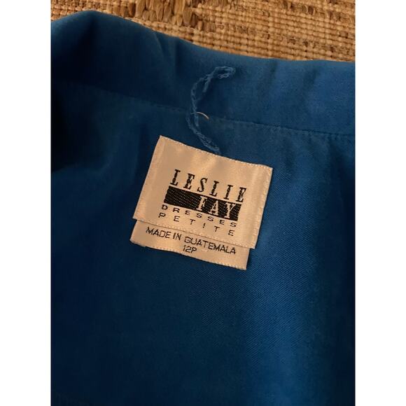 VTG. Leslie Fay Petite Blazer SZ 12P Blue front close - Picture 3 of 10